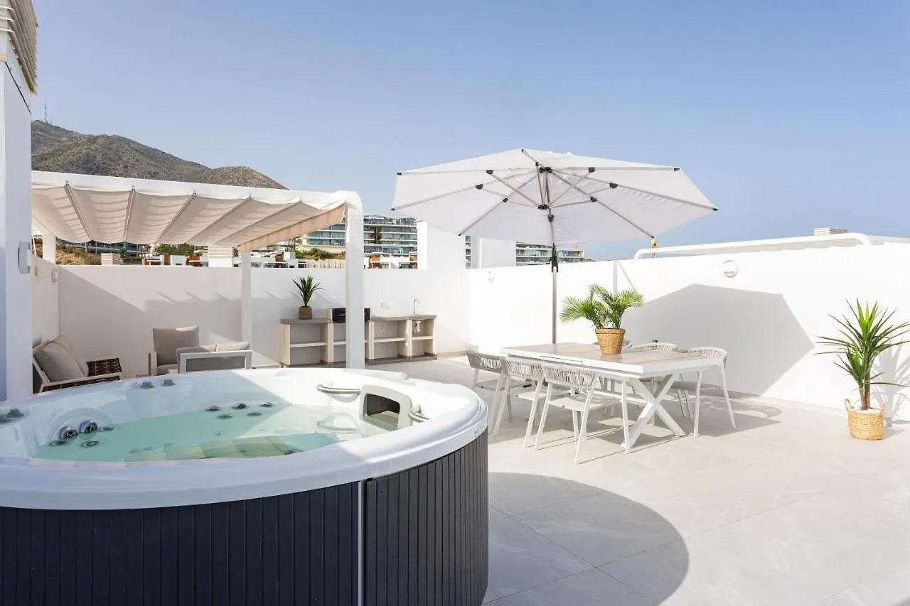 דירה פואנגירולה Higueron Rental Med By The Sun